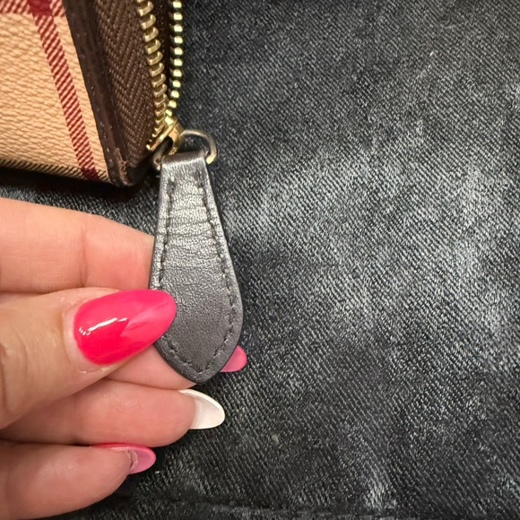 Burberry Checkered Wallet - Picture 12 of 14